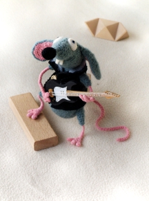 Szczur i elektryczna gitara